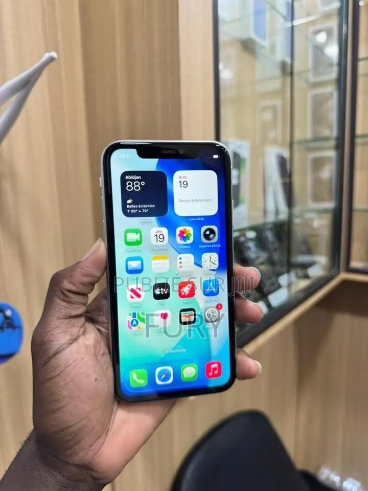 Apple iPhone 11 64 GB Blanc