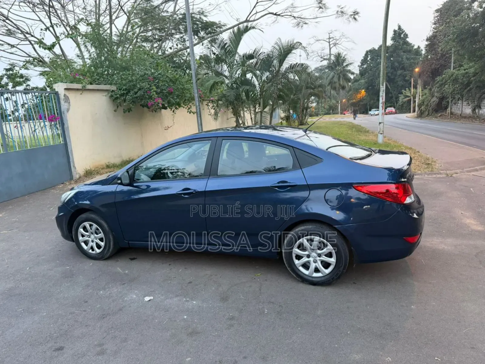 Hyundai Accent SE Sedan 2016 Bleu