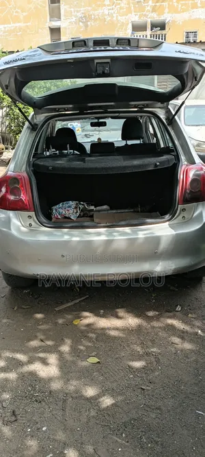 Toyota Auris 2003 Gris