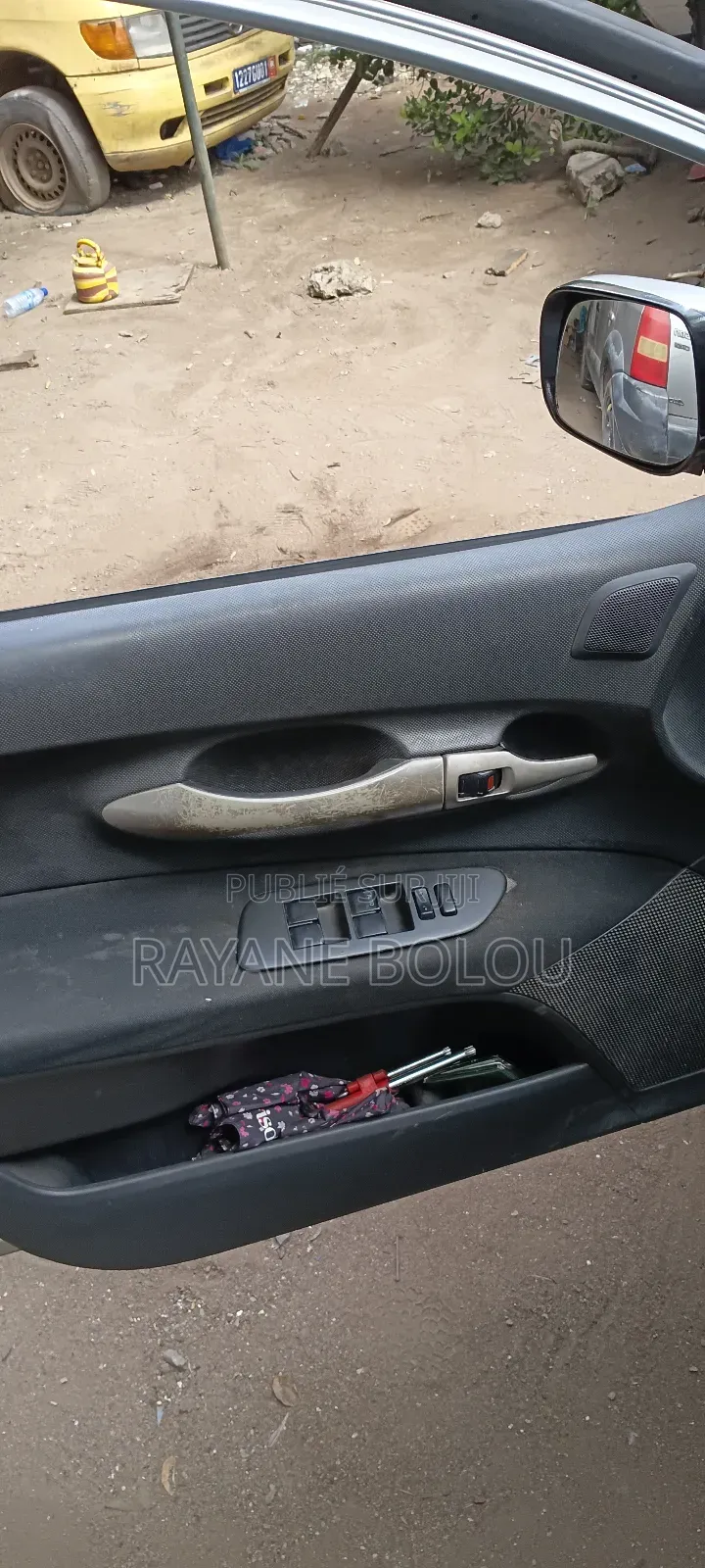 Toyota Auris 2003 Gris