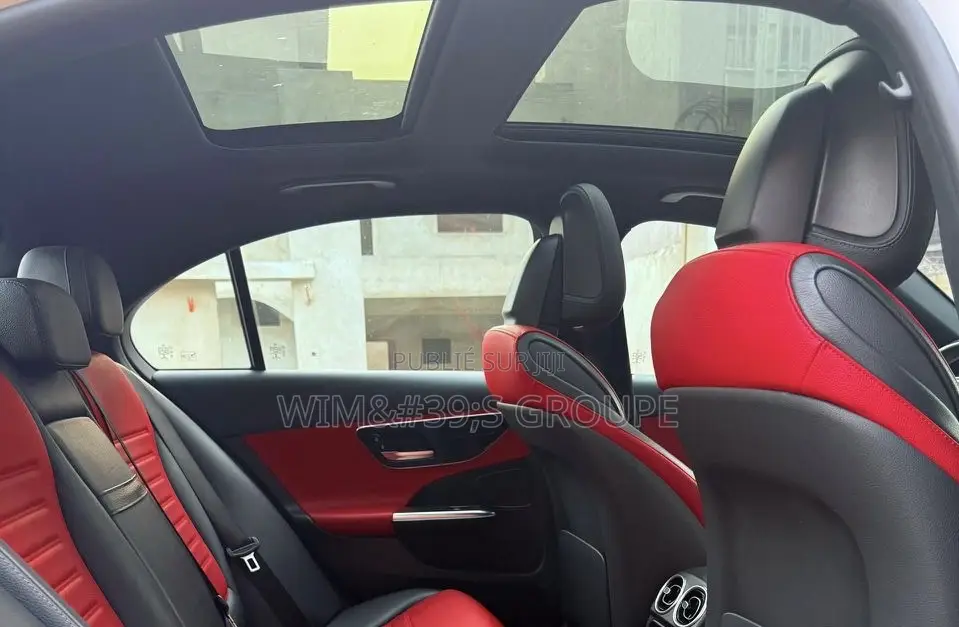 Nouveau Mercedes-Benz C300 2024 Blanc