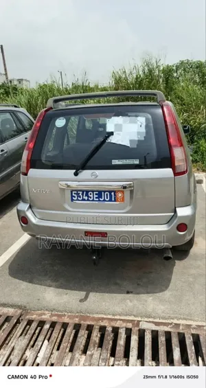 Nissan X-Trail 2.0 2007 Gris