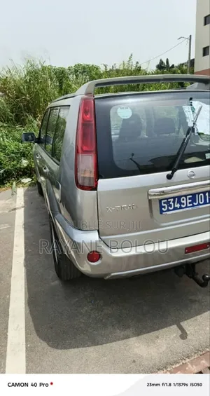 Nissan X-Trail 2.0 2007 Gris