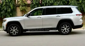 Nouveau Jeep Grand Cherokee L Limited 4x4 2025 Gris