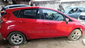 Ford Fiesta 2013 Rouge