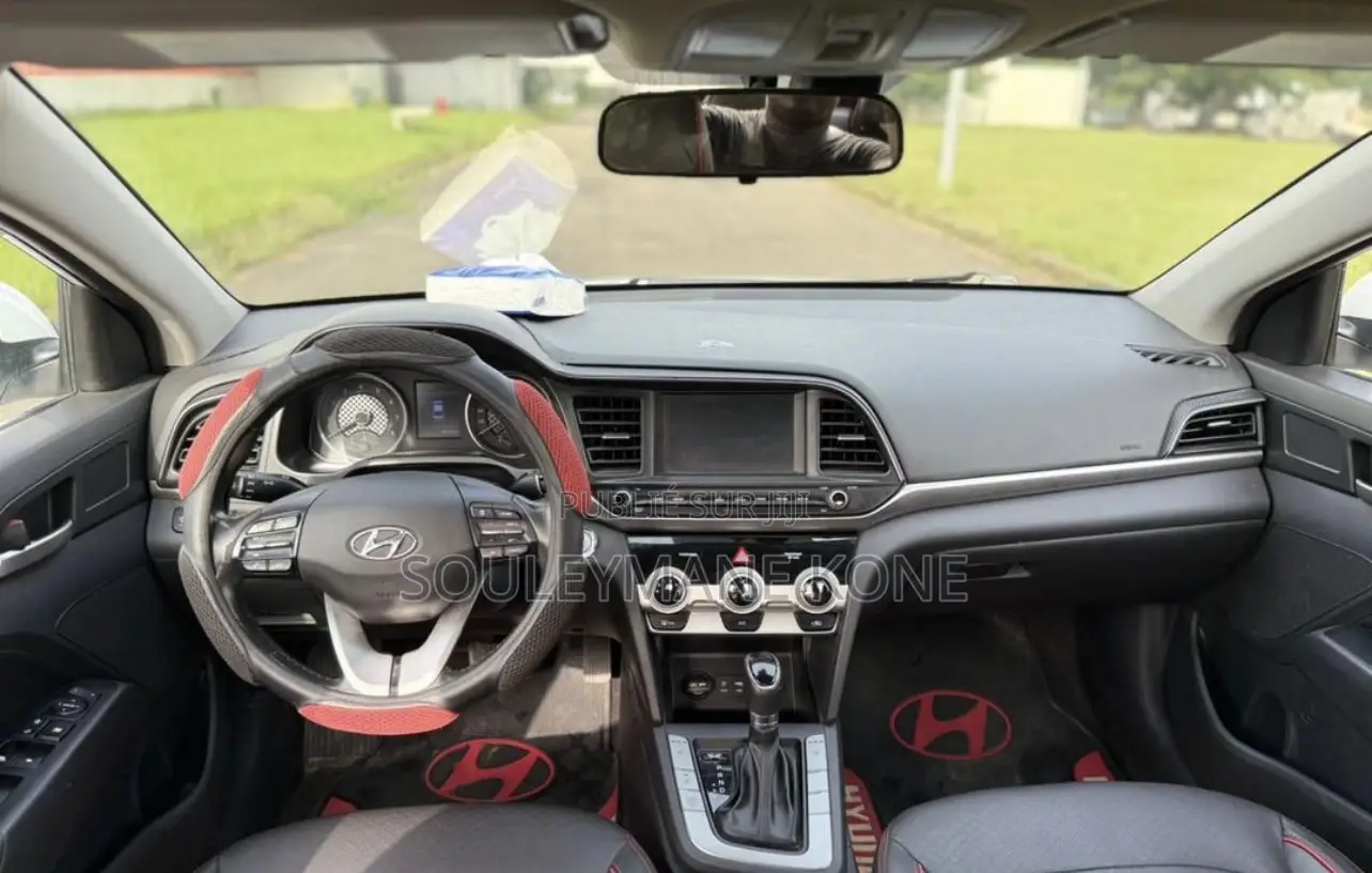 Hyundai Elantra 2020 Blanc