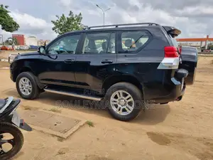 Toyota Land Cruiser Prado 2012 Noir