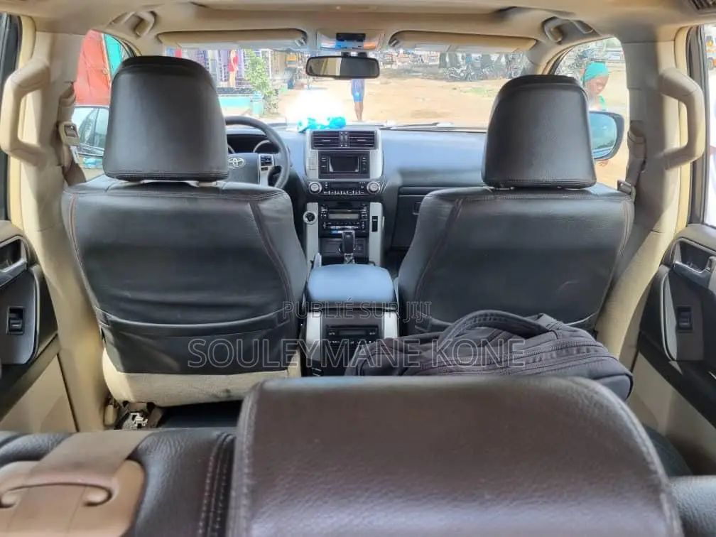 Toyota Land Cruiser Prado 2012 Noir