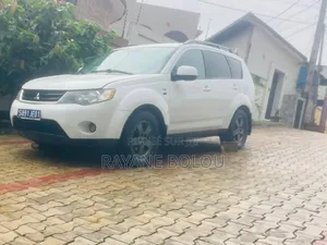 Mitsubishi Outlander ES 2009 Blanc