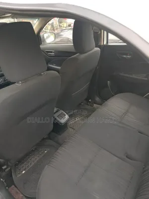 Suzuki Dzire 2023 Blanc