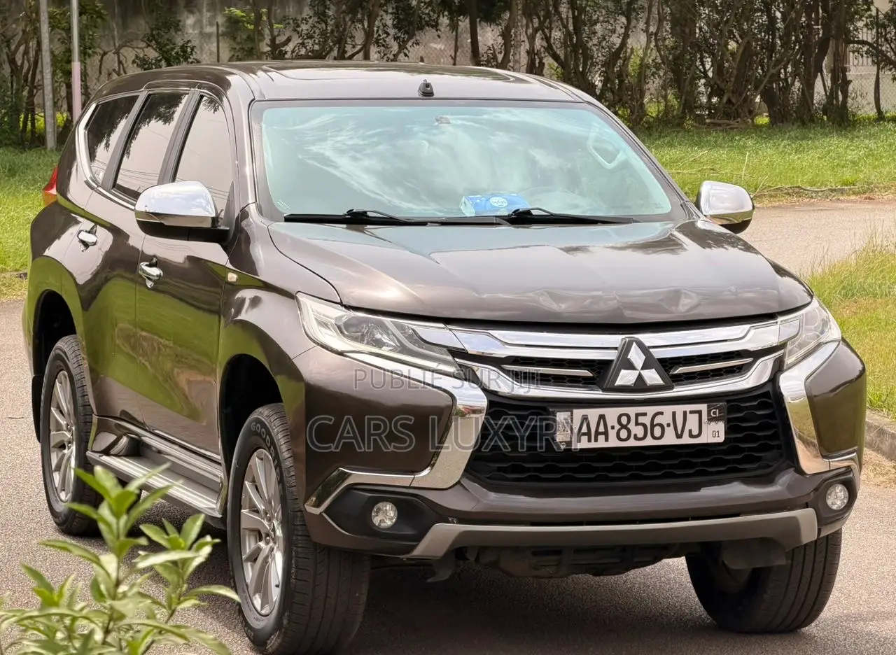 Mitsubishi Montero Sport 2021 Doré