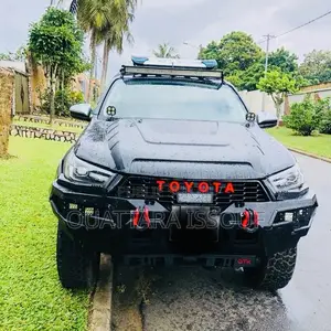 Toyota Hilux Revo Double Cab Petrol 2.7 AWD 2020 Noir