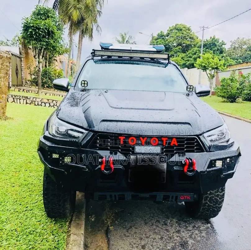 Toyota Hilux Revo Double Cab Petrol 2.7 AWD 2020 Noir