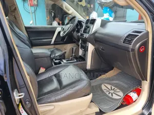 Toyota Land Cruiser Prado 2012 Noir