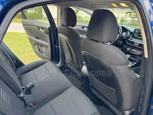 Kia Forte 2021 Bleu