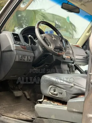 Mitsubishi Pajero 2014 Beige