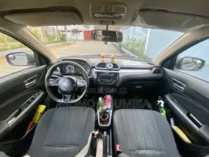 Suzuki Dzire 2023 Marron