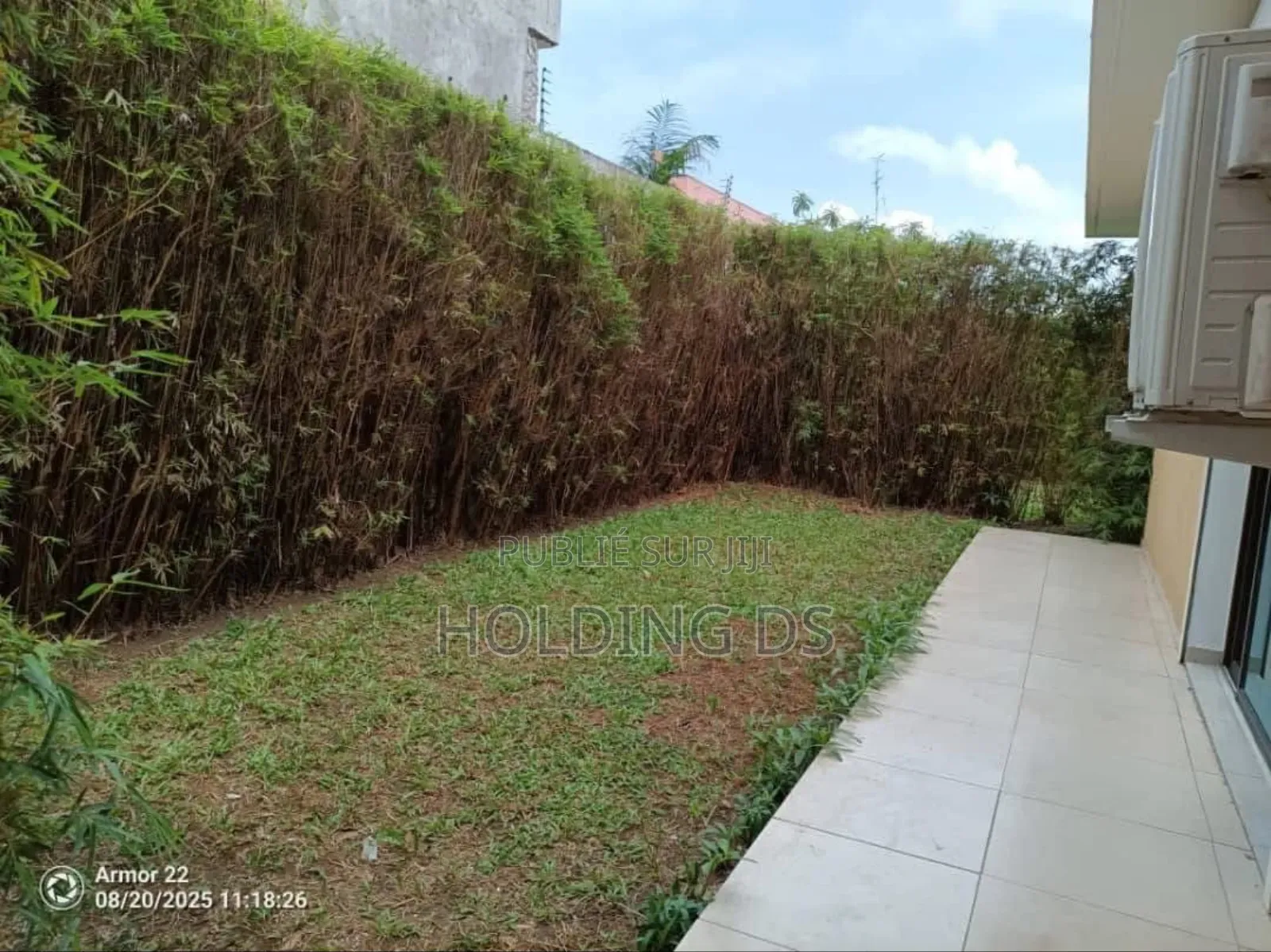 Furnished 4chbre Duplex dans Location , Cocody à Vendre