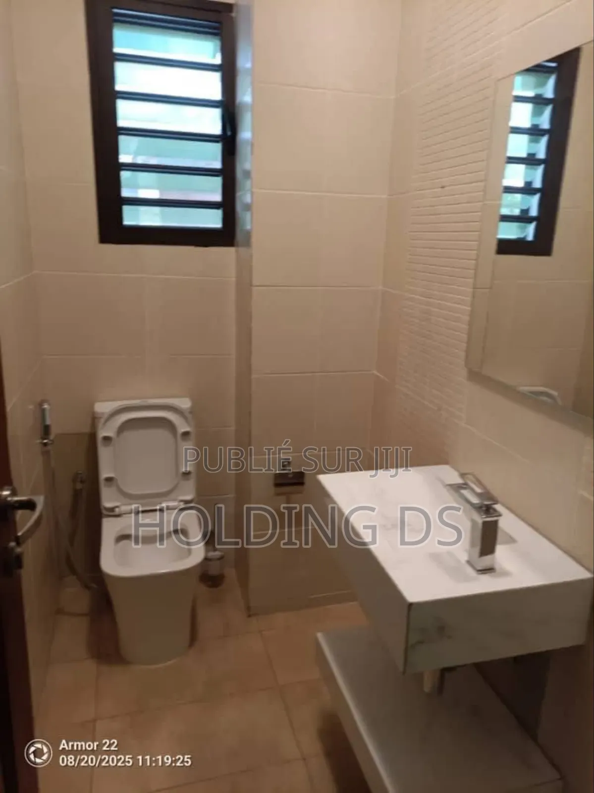 Furnished 4chbre Duplex dans Location , Cocody à Vendre