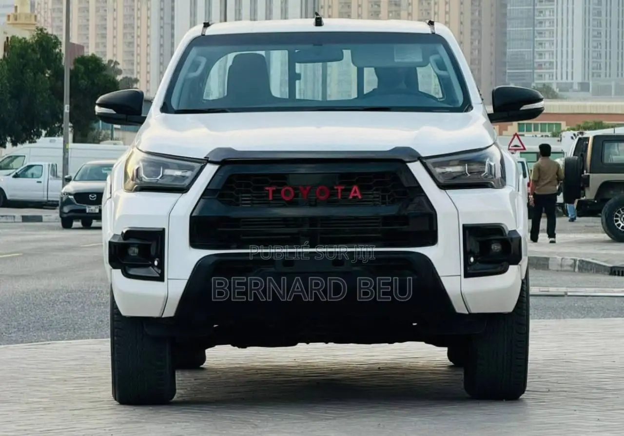 Toyota Hilux Revo Double Cab Deisel 2.4 RWD 2022 Blanc