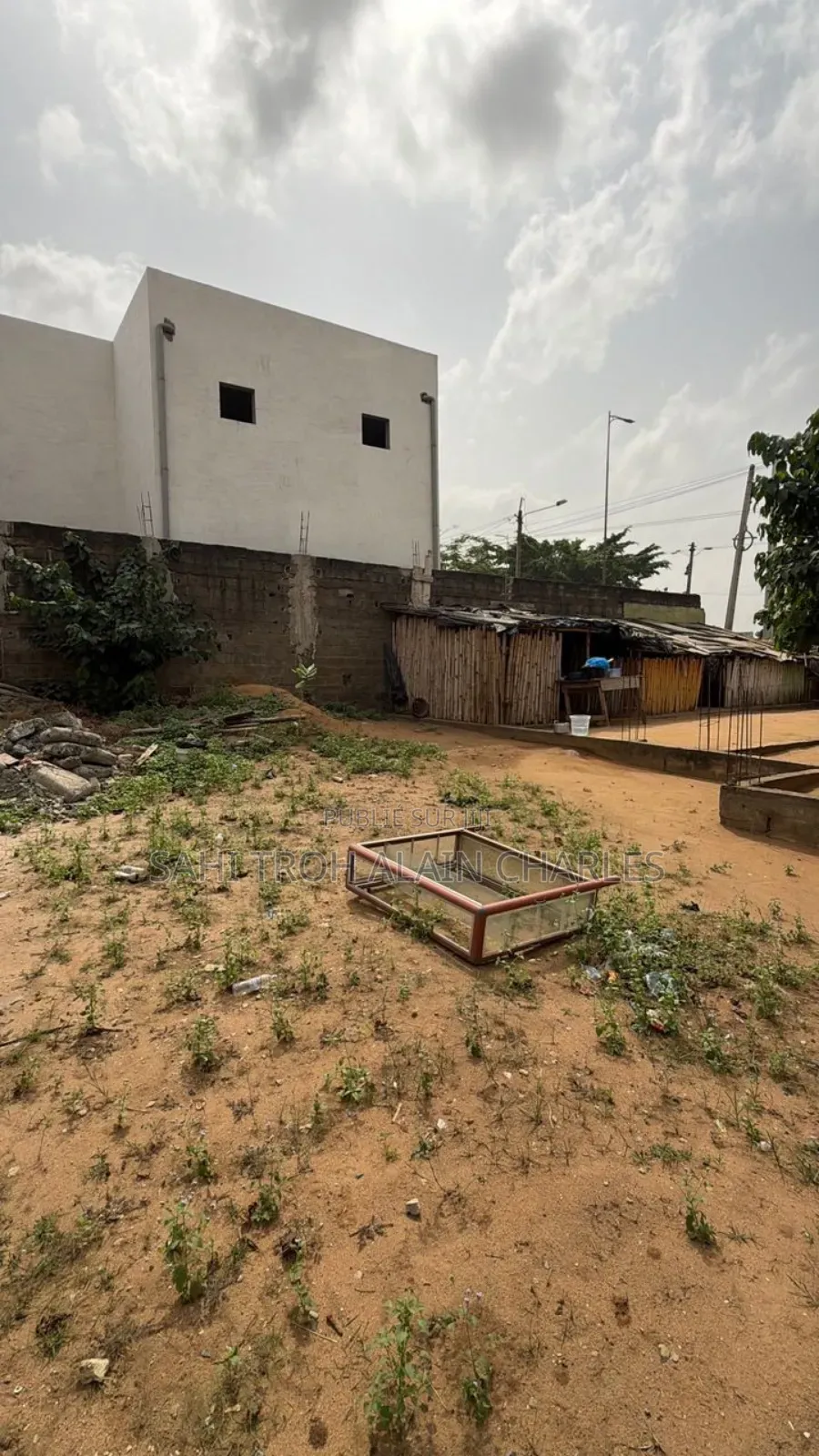Opportunité De Vente d'Un Beau Terrain De 500m2 Avec Acd