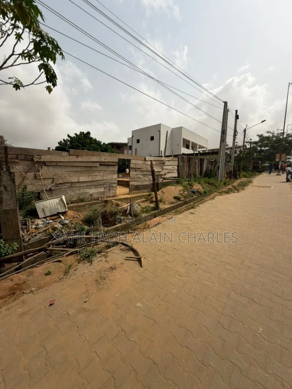 Opportunité De Vente d'Un Beau Terrain De 500m2 Avec Acd