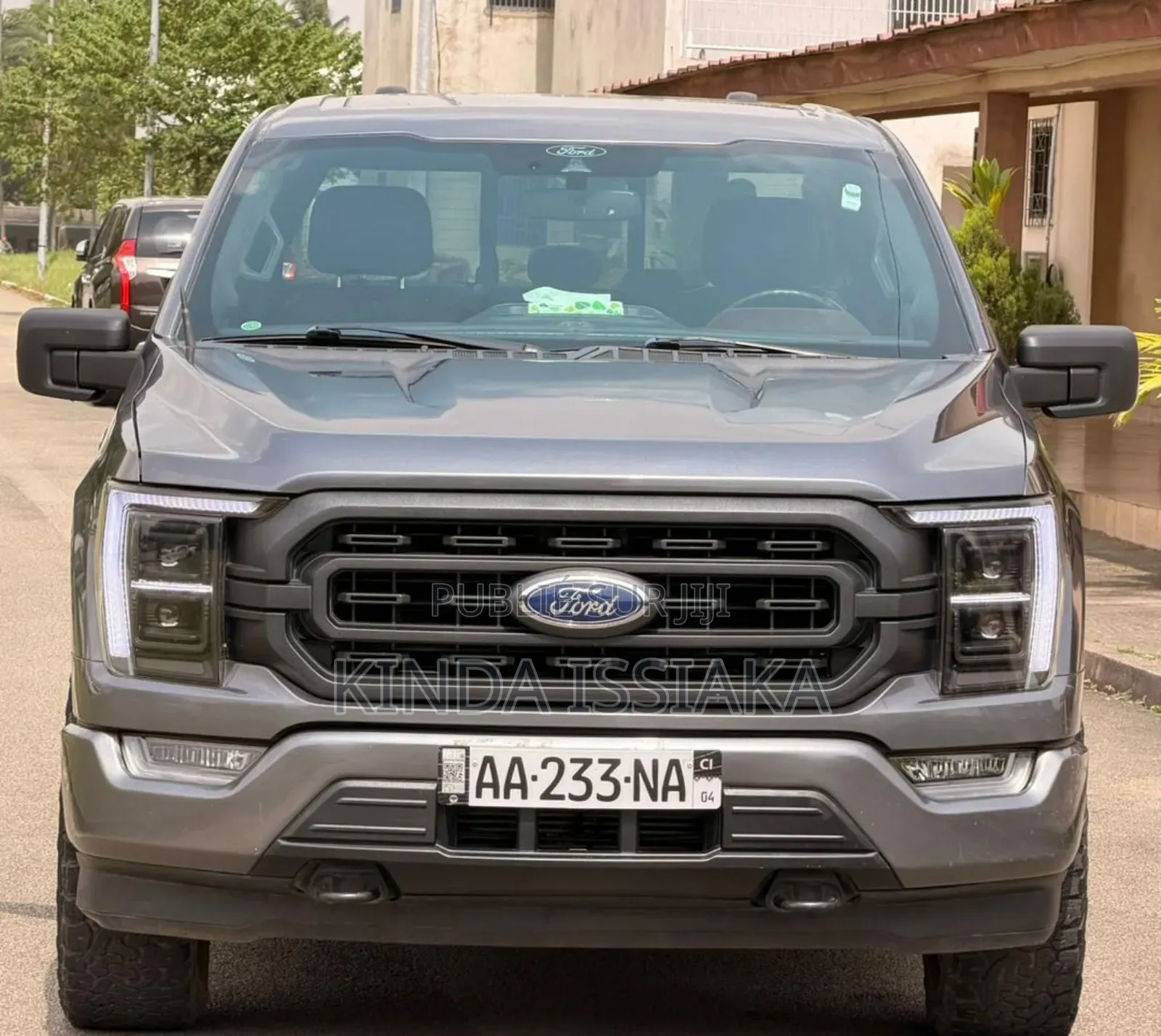 Ford F-150 LARIAT 2021 Gris