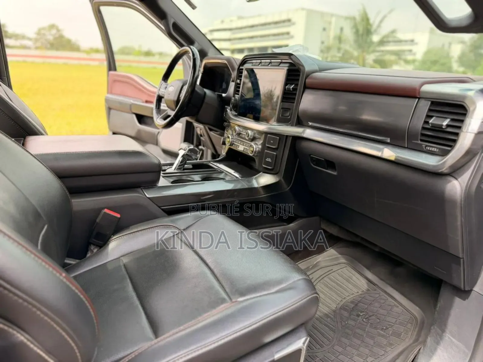 Ford F-150 LARIAT 2021 Gris