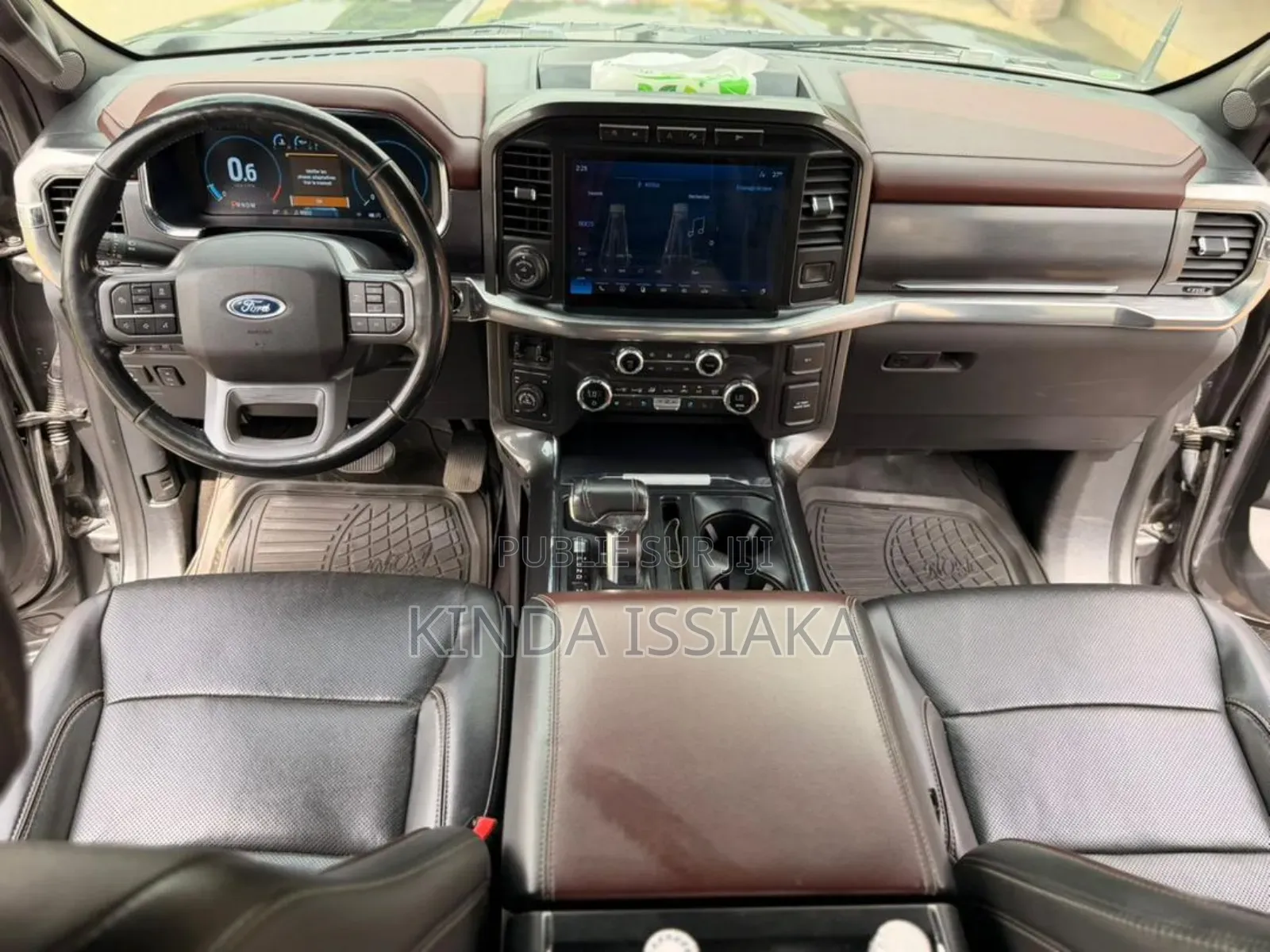 Ford F-150 LARIAT 2021 Gris