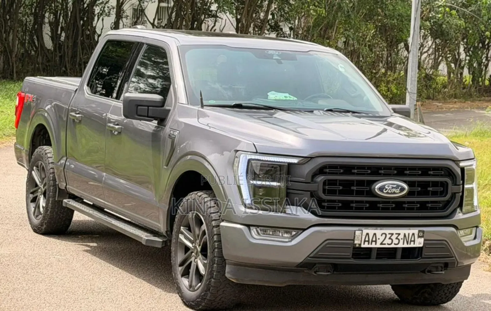 Ford F-150 LARIAT 2021 Gris