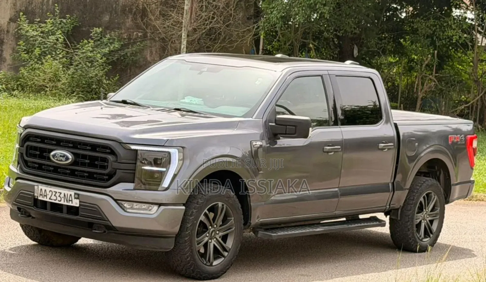 Ford F-150 LARIAT 2021 Gris