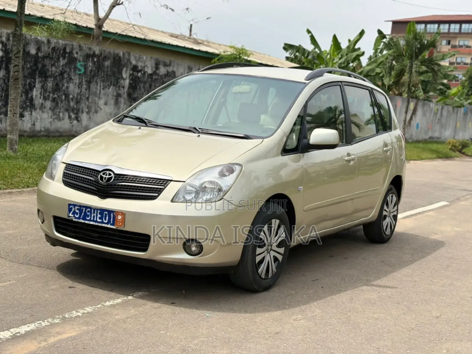 Toyota Corolla Verso 1.8 2004 Gris