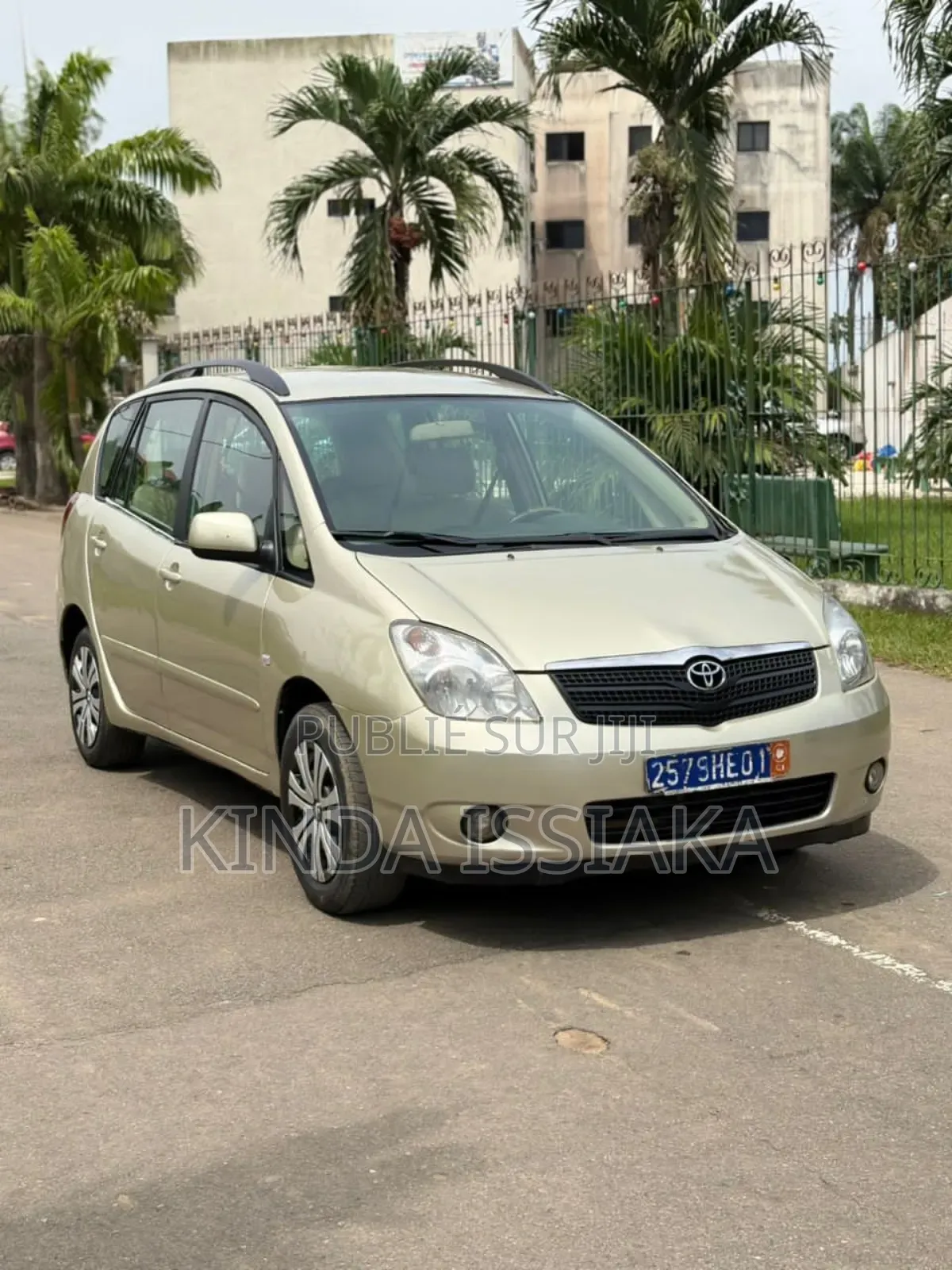Toyota Corolla Verso 1.8 2004 Gris