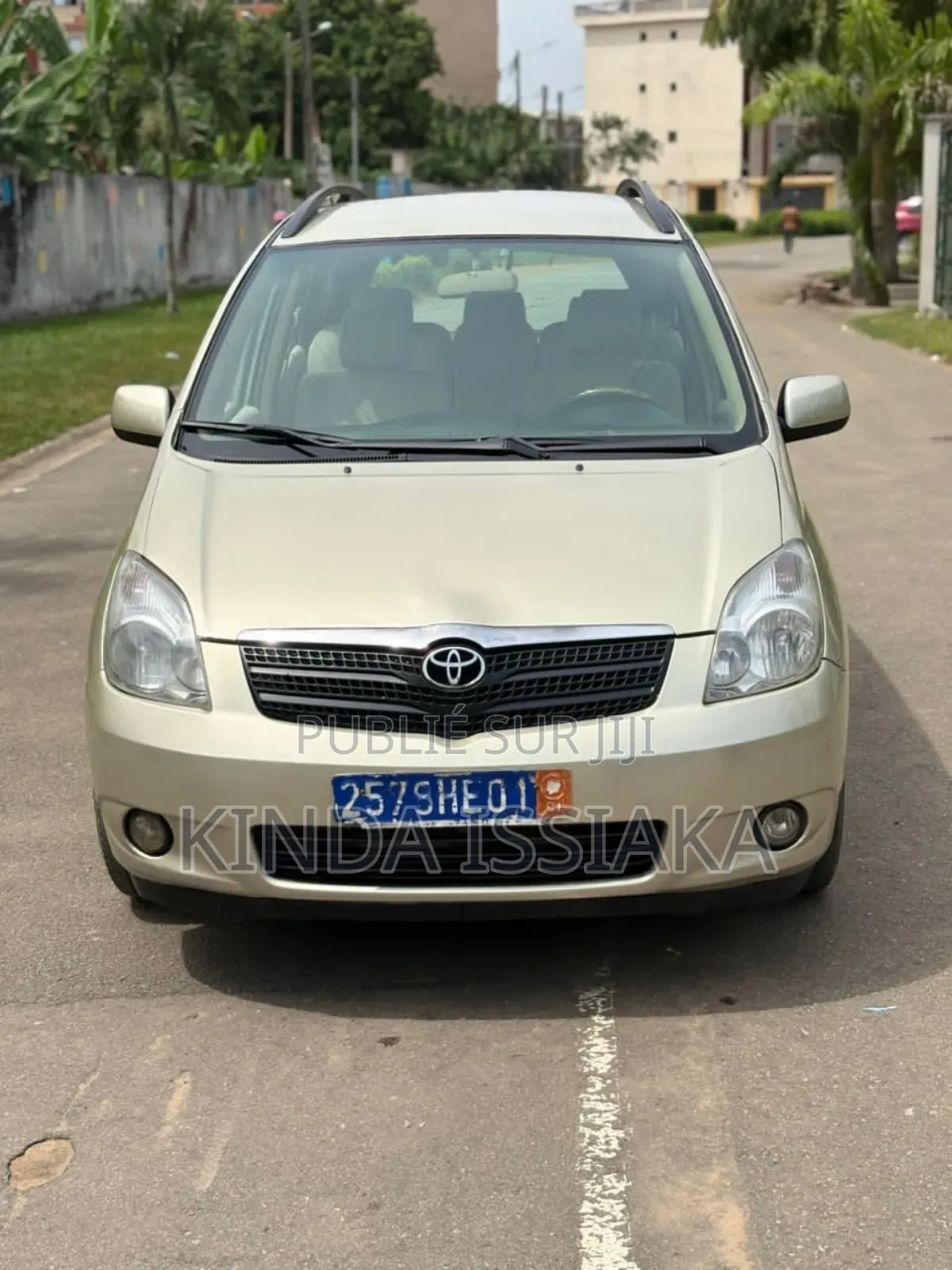 Toyota Corolla Verso 1.8 2004 Gris