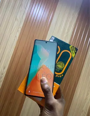 Nouveau Tecno Spark 20 Pro Plus 256 GB Autre