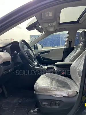 Toyota RAV4 2021 Bleu