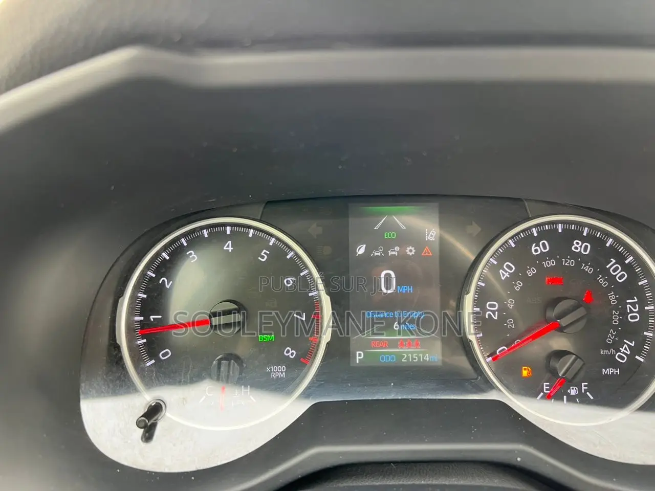 Toyota RAV4 2021 Bleu