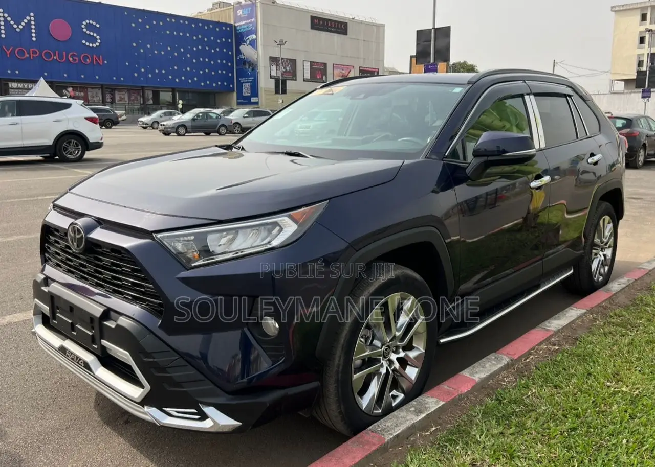 Toyota RAV4 2021 Bleu