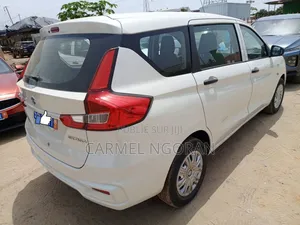 Suzuki Ertiga 2021 Blanc