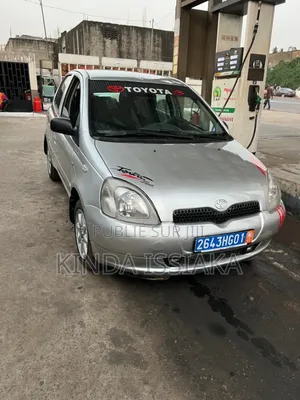 Toyota Yaris 1.4 2002 Gris