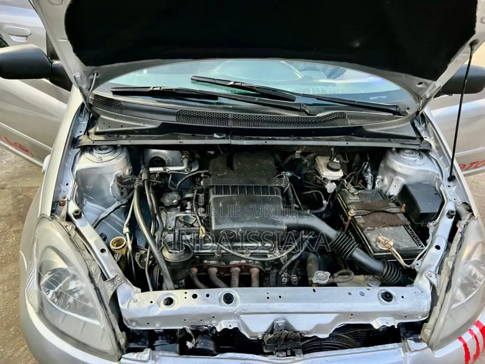 Toyota Yaris 1.4 2002 Gris