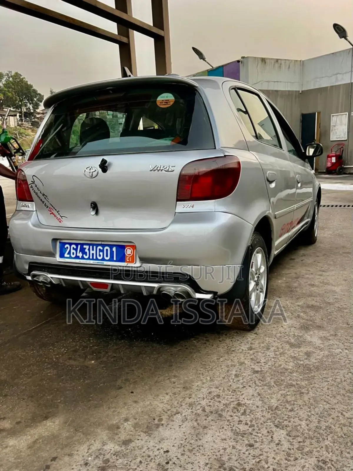 Toyota Yaris 1.4 2002 Gris