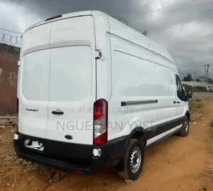 Ford Transit-350 2024 Blanc