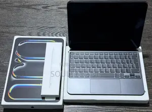 Nouveau Ordinateur portable Apple MacBook Pro 8GB Apple M4 SSD 256GB