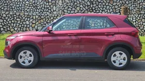 Hyundai Venue 2021 Rose