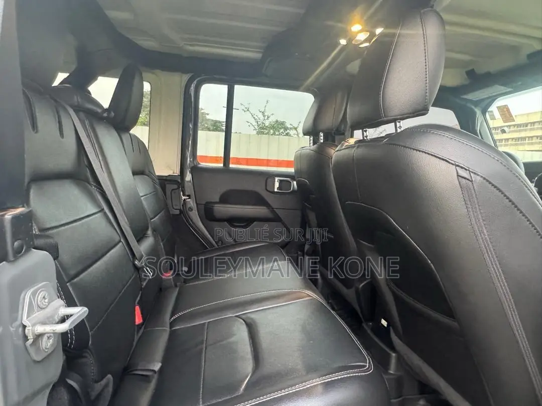 Jeep Wrangler 2023 Gris