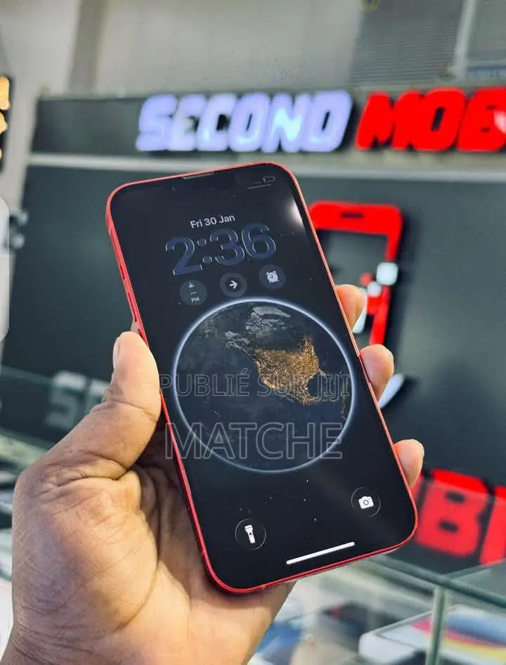 Nouveau Apple iPhone 13 128 GB Rouge
