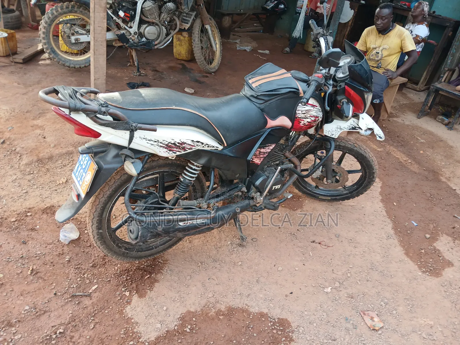 TVS Autre 2019 Rouge