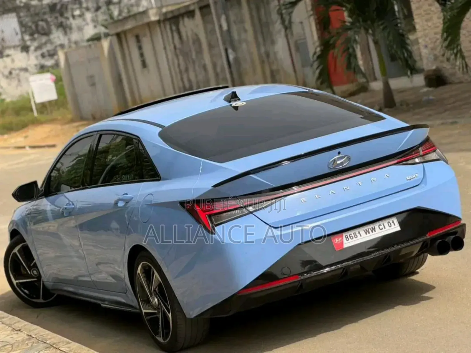 Hyundai Elantra 2022 Bleu