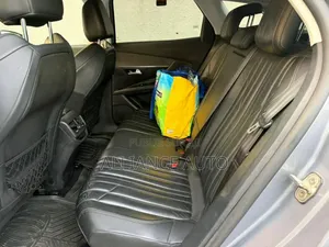 Peugeot 3008 2019 Gris